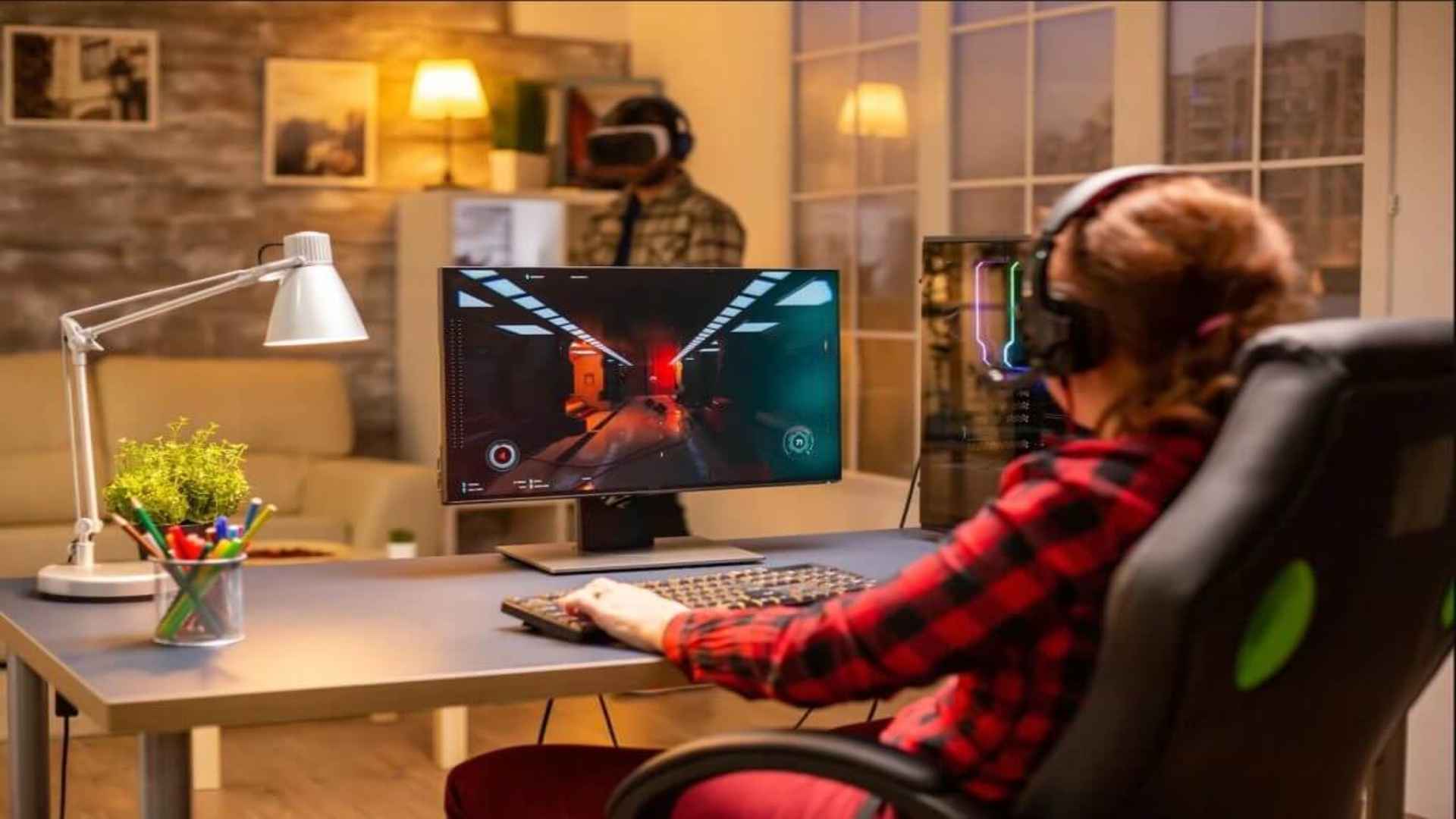 Multiplayer Games with Dynamic Group Objectives